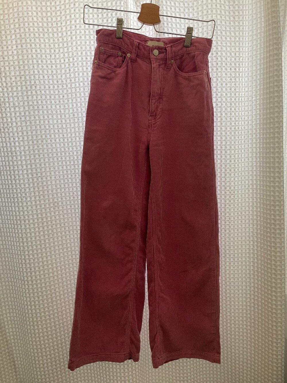 BDG Corduroy Pink Wide Leg pants, high waist, Size 25